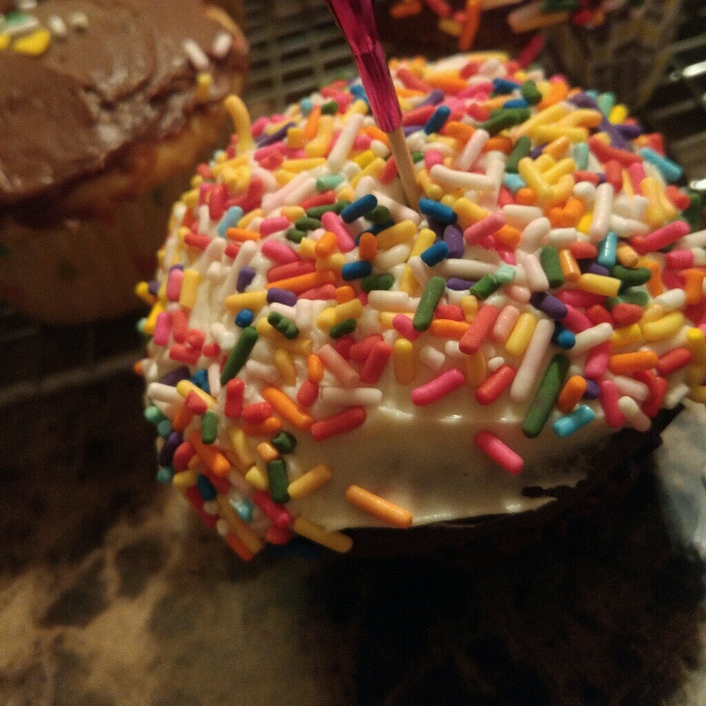 Meet your Posher, Toni